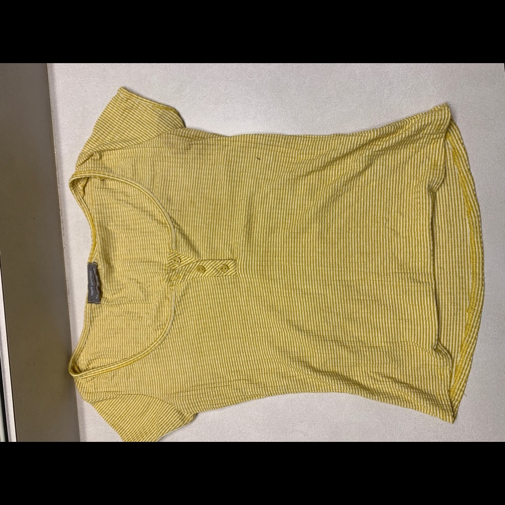 yellow scoop top